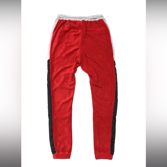 CIVILIZED POLAR FLEECE SET W/ NYLON TRIM
STYLE: CV5069-5070
COLOR: RED - Picture 5 of 5